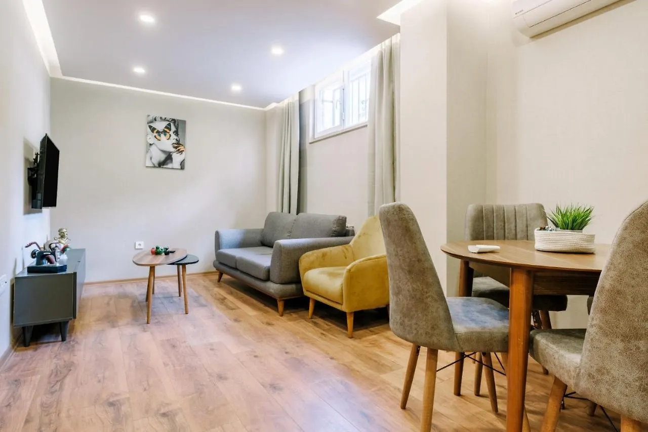 Flat W Jacuzzi 2 Min To Metro Near Marmara Park Apartment Istanbul 0*,  Turkey