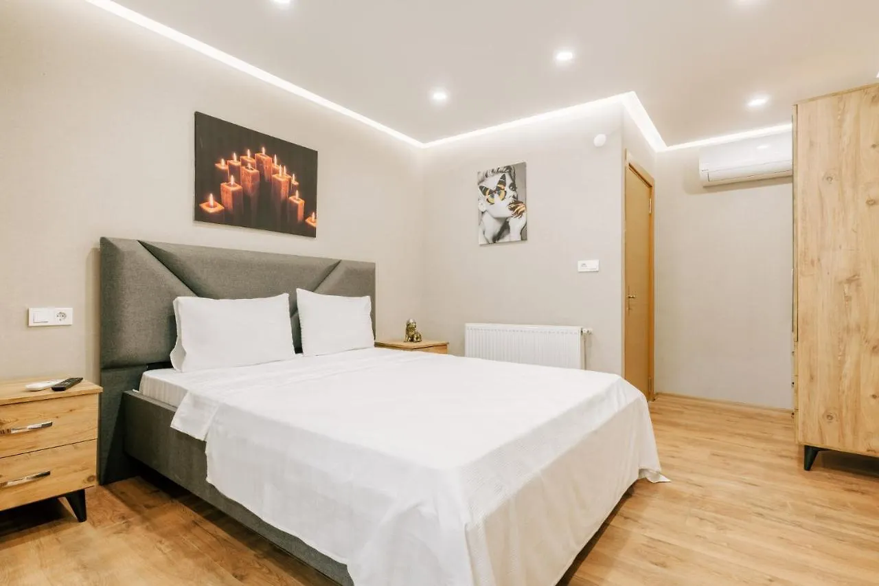 Flat W Jacuzzi 2 Min To Metro Near Marmara Park Apartment Istanbul